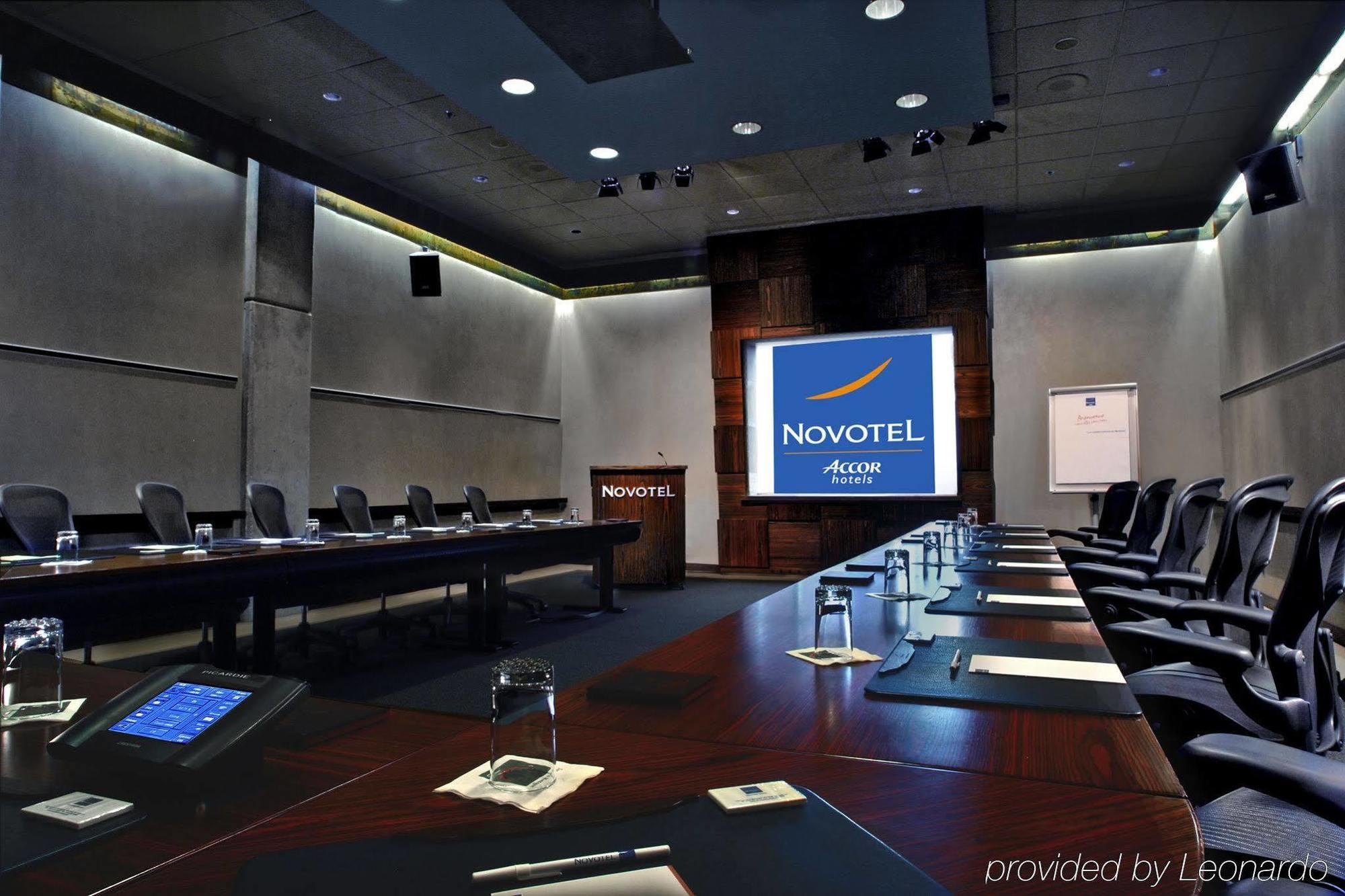 Novotel Montreal Center Bisnis foto